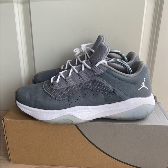 Nike Air Jordan 11 CMFT Low Cool Grey Men- Size 8 - Picture 7 of 11